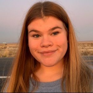 Meet your Posher, Layla